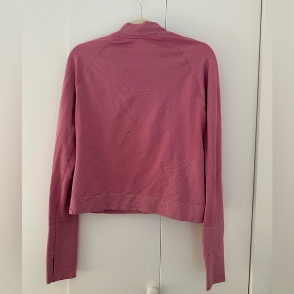 COPY - lulu lemon Rest Less cropped half zip, size 12 - Picture 3 of 5